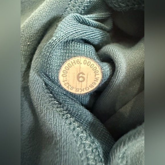 Lululemon Women’s Teal Align HR Cropped Leggings - Size 6 - Picture 6 of 6